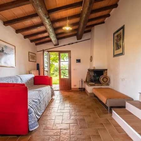 Holiday home Poggio Muziarelli Contignano